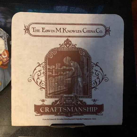 NIB Walt Disney Snow White and the Seven Dwarfs Collectable Plate - Picture 5 of 5